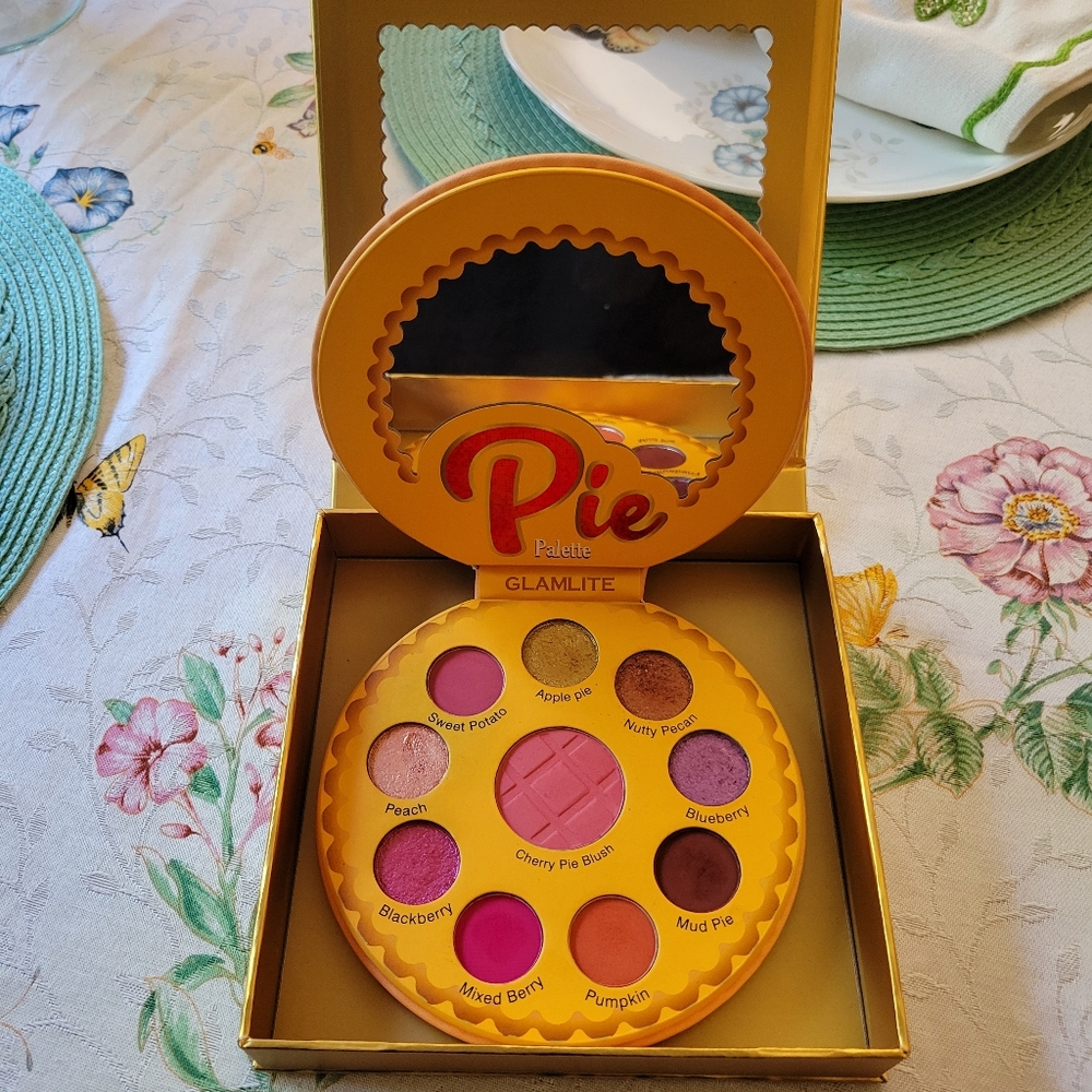 Glamlite palette